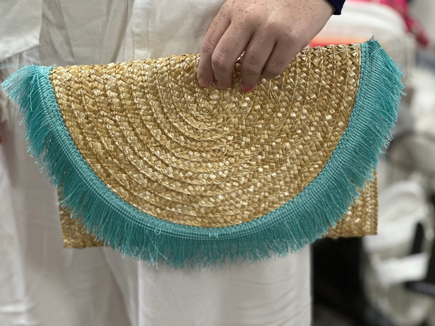 Wheat straw clutches
