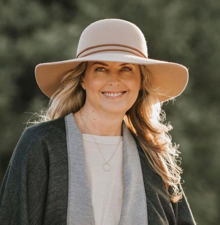 Wool felt hat- Rosie