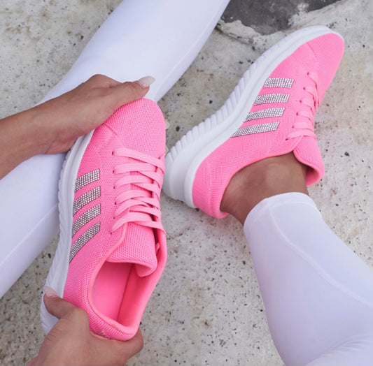 Holsters pink sneakers